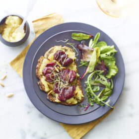 recette tartine de gésiers, pomme, pignons de pin et graines germées